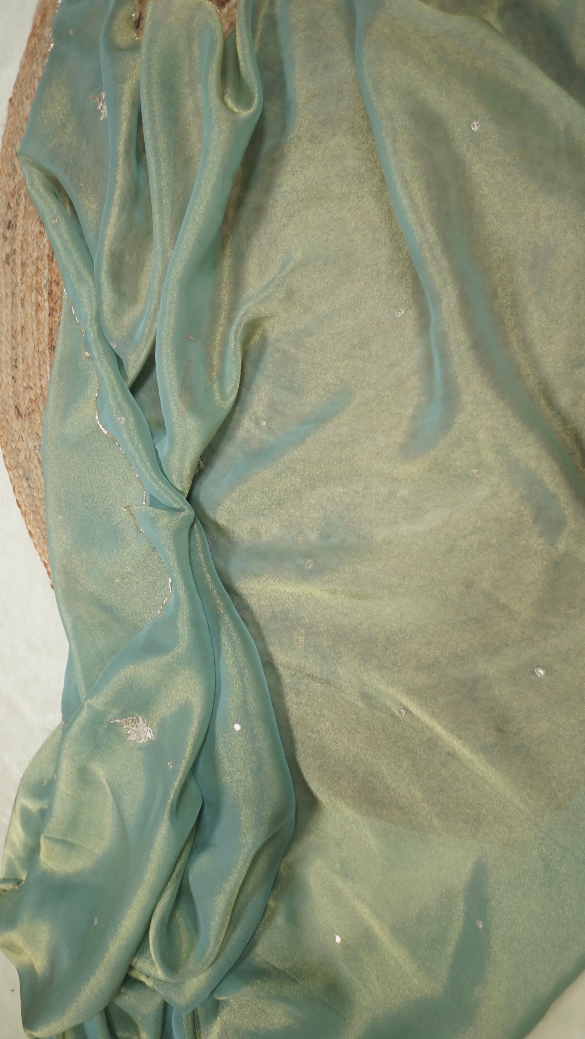 Zarreen Gul – Green Tissue Embroidered Party Suit Set