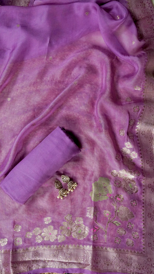 Lavanyaa – Lavender Mulmul Chanderi Unstitched Appliqué & Gotta Embroidered Suit Set
