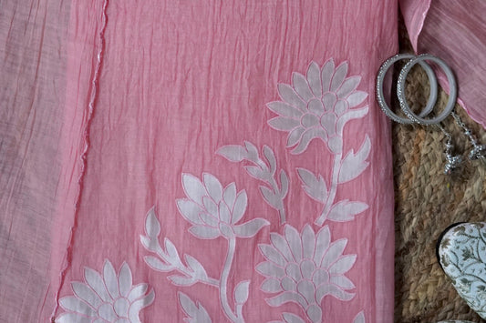 Peach Appliqué Haze – Peach Mulmul Cotton Unstitched Embroidered Suit Set