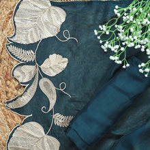 Taarini – Teal Green Crepe Unstitched Pearl, Sequin & Zari Embroidered Suit Set